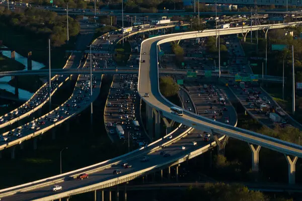  U.S. Tightens Car Mileage Rules